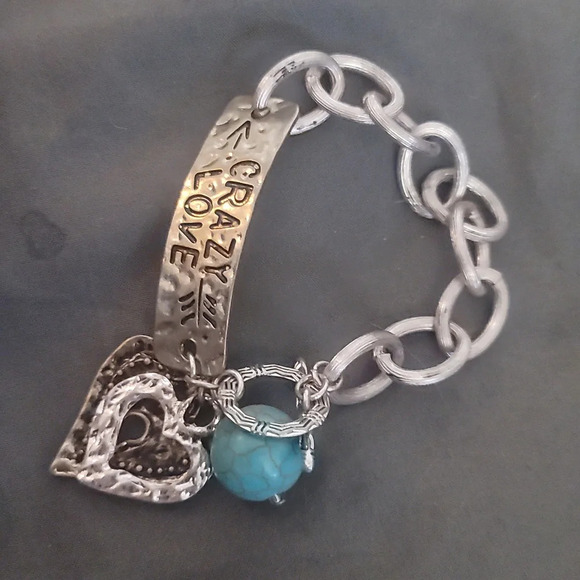CRAZY LOVE faux silver & turquoise hearts keyhole bracelet southwestern western - Picture 4 of 5